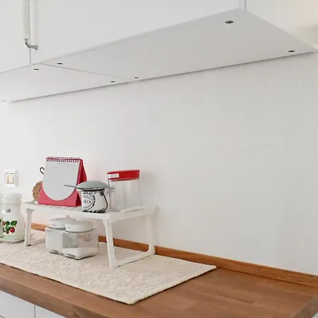 S349 - Sirolo, Comodo Bilocale Con Patio Esterno * 锡罗洛