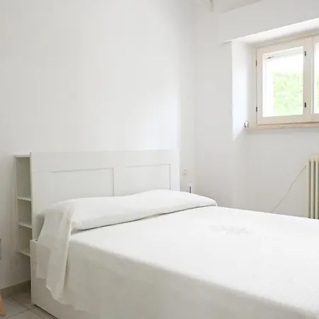 S349 - Sirolo, Comodo Bilocale Con Patio Esterno Apartment *